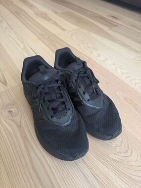 adidas Men's Black Lightweight Running Sneakers